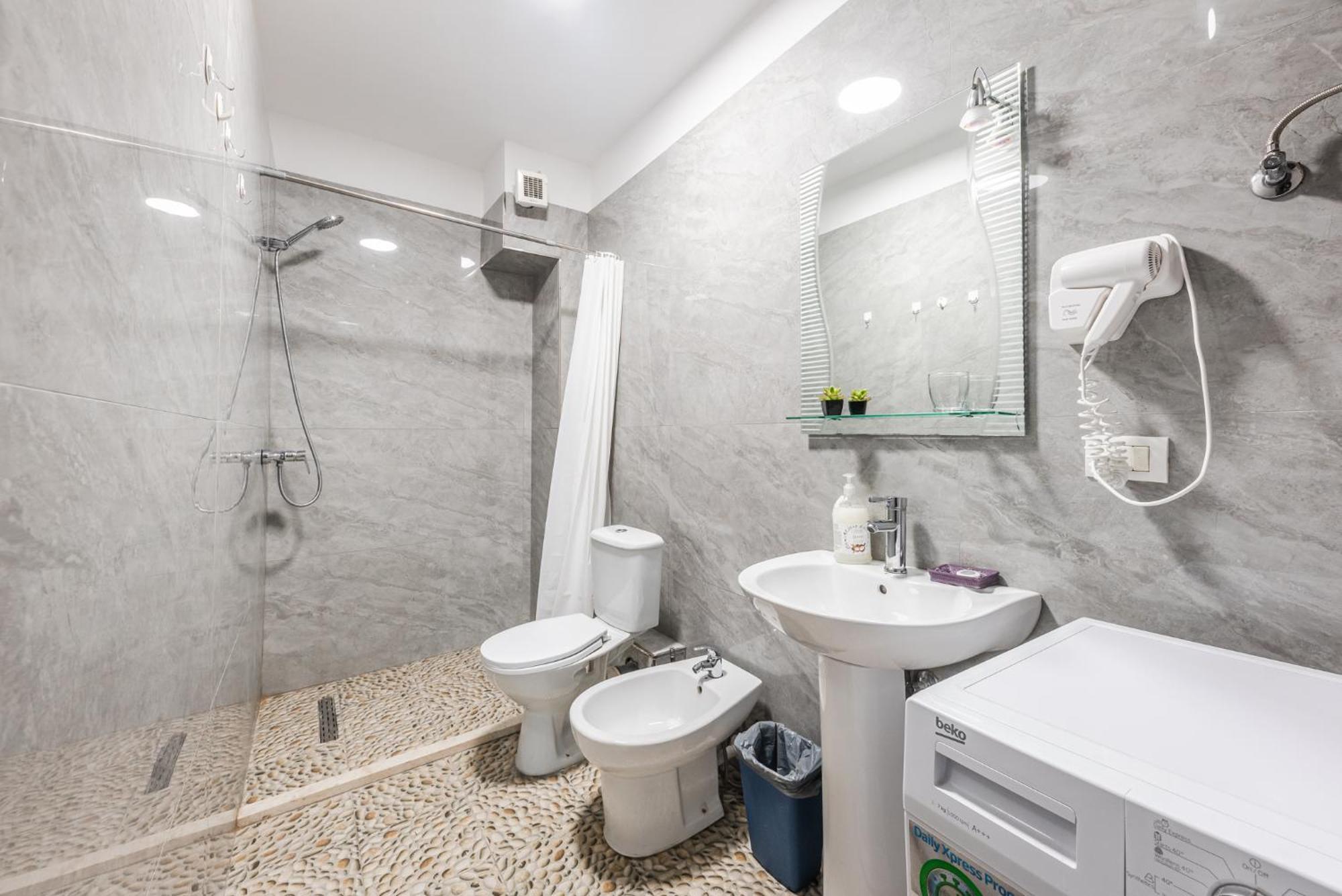 Sisi'S Apartments-Tirana City Center エクステリア 写真